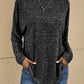 Classic long-sleeve sweater: Comfort and style for everyday wear 